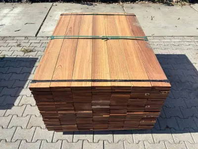 Ca. 357x Guyana Teak Planken Geschaafd, 21x145mm, lengte 336/70cm, 21/140cm – kavel bij Onlineveilingmeester