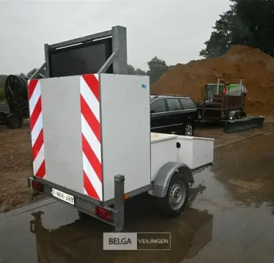 LED signalisatie aanhangwagen – kavel bij Belga Veilingen