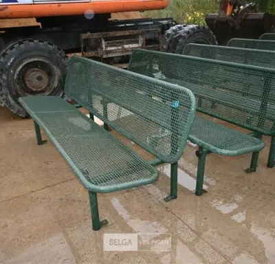 2 x metalen tuinbank – kavel bij Belga Veilingen