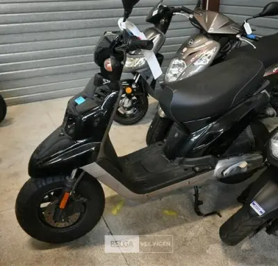 Scooter MBK – kavel bij Belga Veilingen, Scooters