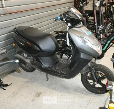 Scooter PEUGEOT – kavel bij Belga Veilingen, Scooters