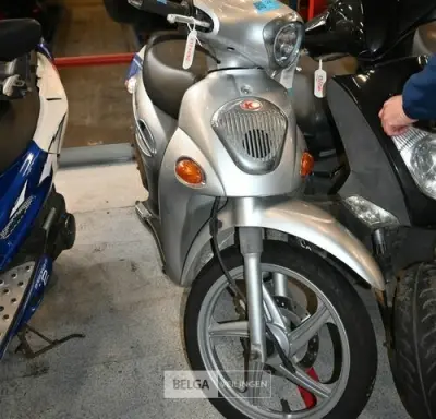 Scooter KYMCO – kavel bij Belga Veilingen, Scooters