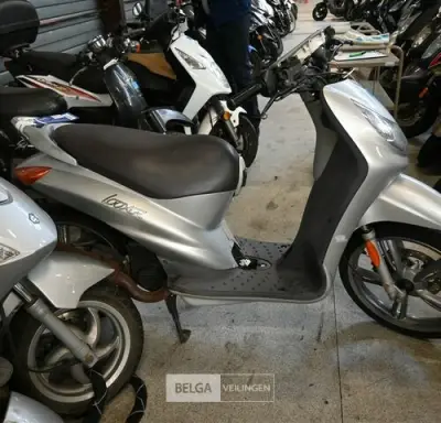 Scooter PEUGEOT – kavel bij Belga Veilingen, Scooters