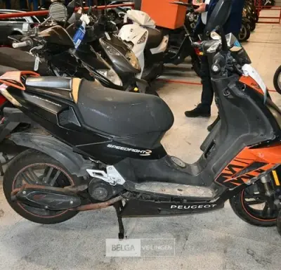 Scooter PEUGEOT – kavel bij Belga Veilingen, Scooters