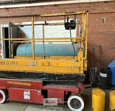 Hoogtewerker GROVE model SM2632E – kavel bij Belga Veilingen, Zonhoven