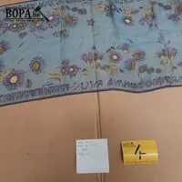 Zijden sjaal – kavel bij BOPA Auctions, Hooglede