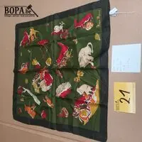Zijden sjaal Nina Ricci – kavel bij BOPA Auctions, Hooglede
