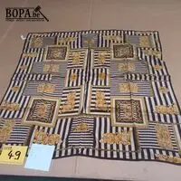 Zijden sjaal – kavel bij BOPA Auctions, Hooglede