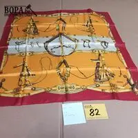 Zijden sjaal Erre – kavel bij BOPA Auctions, Hooglede
