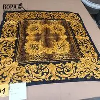 Zijden sjaal – kavel bij BOPA Auctions, Hooglede