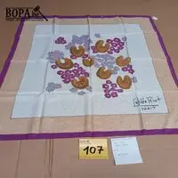 Zijden sjaal Lolette Perot – kavel bij BOPA Auctions, Hooglede