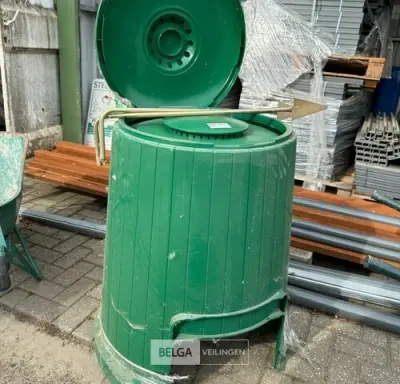2 X kunststof compostvat – kavel bij Belga Veilingen