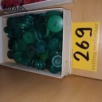 Doos met retro knopen – kavel bij BOPA Auctions, Hooglede