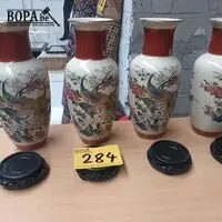 Chinese vazen op sokkel. 4 stuks – kavel bij BOPA Auctions, Hooglede