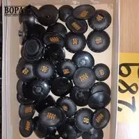 Doos met retro knopen. 2 stuks – kavel bij BOPA Auctions, Hooglede