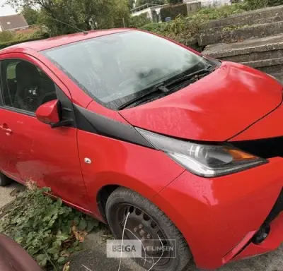 TOYOTA AYGO, enkel voor vergunninghouders en erkende centra voor verschrotting – kavel bij Belga Veilingen, Lokaal Bestuur Ronse