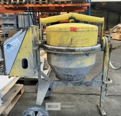 Betonmolen – kavel bij Belga Veilingen, Lummen