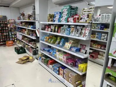 Partij snoepgoed, chips en koeken – kavel bij VH Auctions