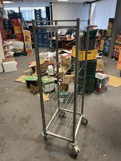 RVS regaalkar – kavel bij VH Auctions