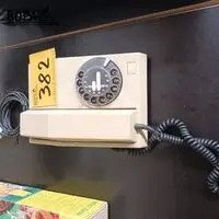 Oude telefoon – kavel bij BOPA Auctions, Hooglede