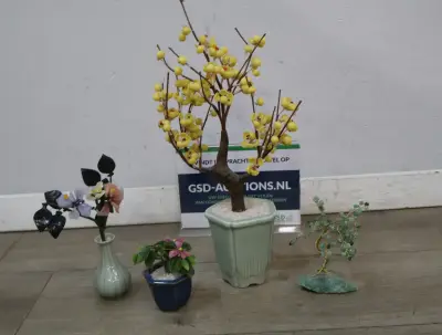 Set van 4 decoratieve kunstplanten in vazen – kavel bij GSD Auctions, Zoeterwoude