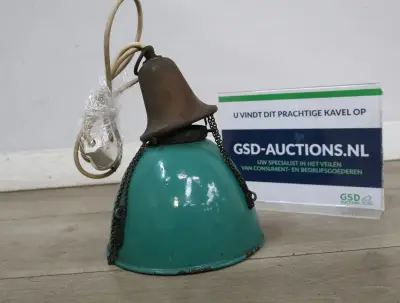 Vintage hanglamp met emaille kap - Jaren '60 – kavel bij GSD Auctions, Zoeterwoude