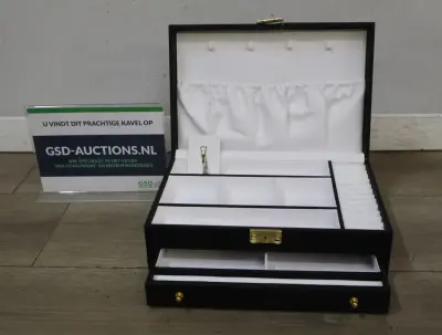 Sieradendoos met meerdere compartimenten en lade – kavel bij GSD Auctions, Zoeterwoude