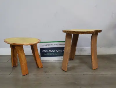 Set decoratieve bijzettafels – kavel bij GSD Auctions, Zoeterwoude