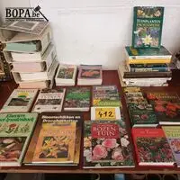 Boeken over tuinieren en planten. 47 stuks – kavel bij BOPA Auctions, Hooglede