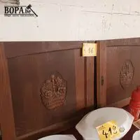 Kastdeuren met houtsnijwerk. 2 stuks – kavel bij BOPA Auctions, Hooglede