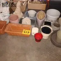 Bloempotten en tuinbeelden. 20 stuks – kavel bij BOPA Auctions, Hooglede