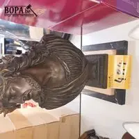 Beeld Christus op marmeren sokkel – kavel bij BOPA Auctions, Hooglede