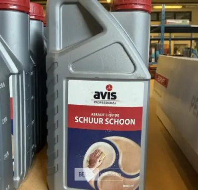 4 Bussen schuur schoon – kavel bij Belga Veilingen