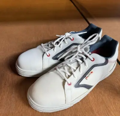 Perf-safety schoenen MT 47 – kavel bij Belga Veilingen
