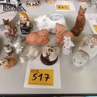 Beeldjes van katten. 15 stuks – kavel bij BOPA Auctions, Hooglede