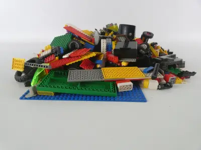 Lot vintage LEGO - diverse onderdelen en accessoires – kavel bij De Kringwinkel, Heverlee