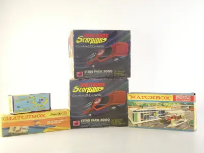 Matchbox Scorpions Sting Pack 3000 met accessoires en auto's – kavel bij De Kringwinkel, Heverlee