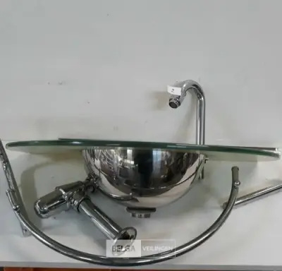 1 x Wasbak inox glazen blad chrome sifon + kraan showmodel – kavel bij Belga Veilingen, Oudsbergen