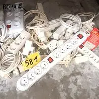 Verlengkabels en verdeelstekkers. 10 stuks – kavel bij BOPA Auctions, Hooglede