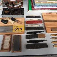 Scheermessen en toebehoren. 9 stuks – kavel bij BOPA Auctions, Hooglede
