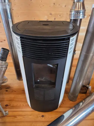 Pellet kachel, 8 kW, AMG Spa, ROUND8K-W, wit/zwart – kavel bij Onlineveilingmeester, Balkbrug