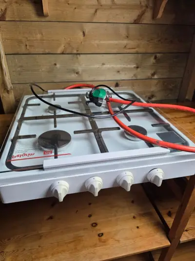Campingfornuis (4 pits), Pelgrim, PK 854WITA, wit – kavel bij Onlineveilingmeester, Balkbrug