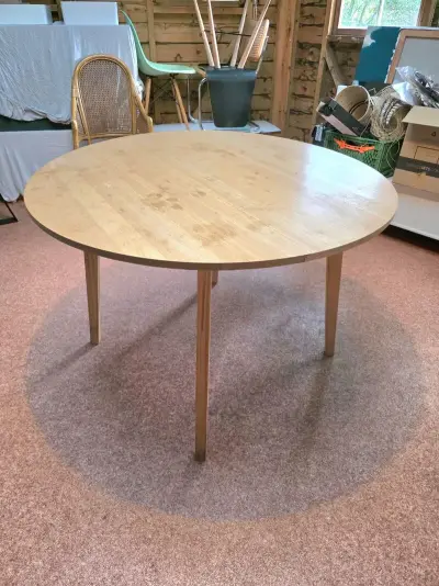 4x Eettafel, Sklum, eiken fineer, 2022 – kavel bij Onlineveilingmeester, Balkbrug
