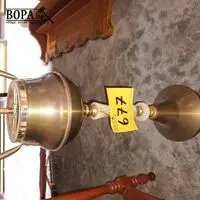 Staande asbak in koper en onyx – kavel bij BOPA Auctions, Hooglede