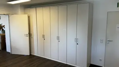 5710.75 => 1 Aktenschrankwand Haworth, ca. 4 lfm – kavel bij VENTA Industrieversteigerungen, Hagen