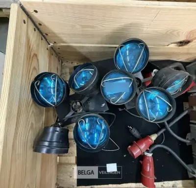 2x Discolight helikopters – kavel bij Belga Veilingen