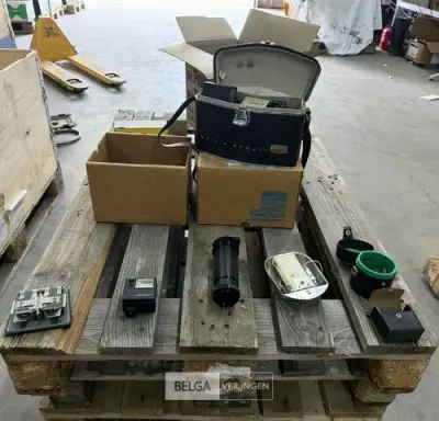 Grote partij KODAK onderdelen – kavel bij Belga Veilingen