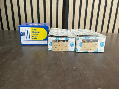 Partij HJZ Messing Nagels & Junie Insteeksloten – kavel bij XL Auctions