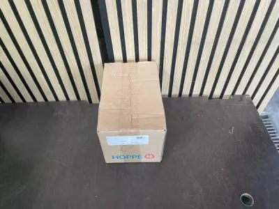 HOPPE 24P Greeprozetten Aluminium – 50 Paar – kavel bij XL Auctions