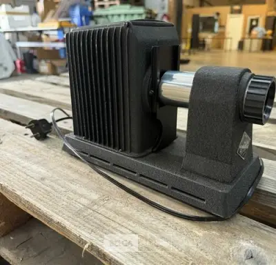 AGFA LINDIA diaprojector – kavel bij Belga Veilingen